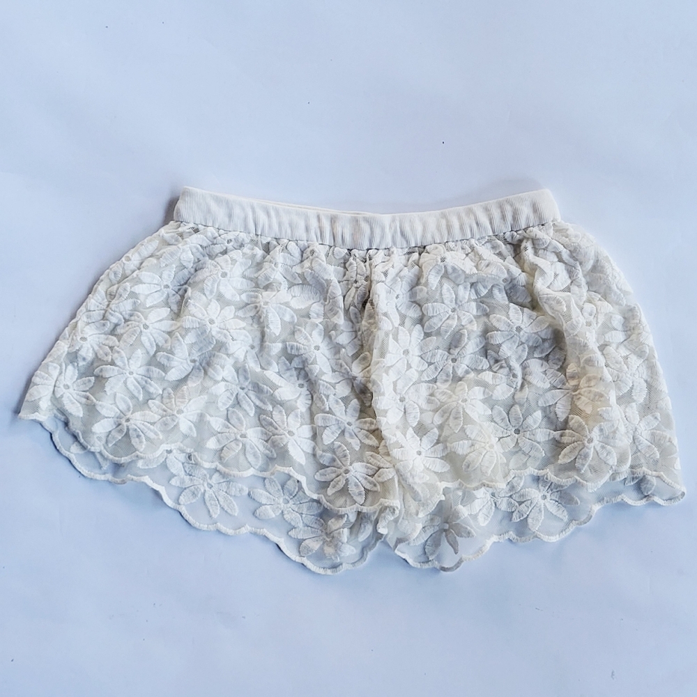 Free People Intimately Free Off White Floral Chrochet And Lace Shorts Size XS